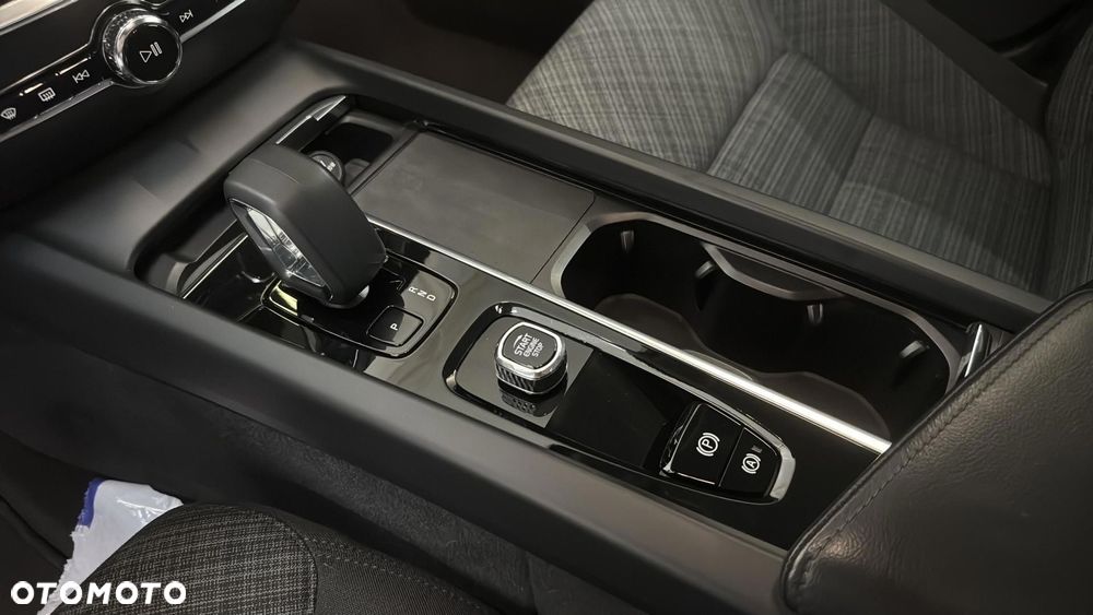 Volvo V60 B3 B Core - 16