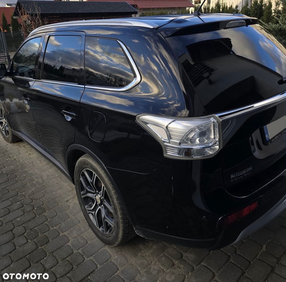 Mitsubishi Outlander 2.0 Intense Comfort 4WD CVT - 3