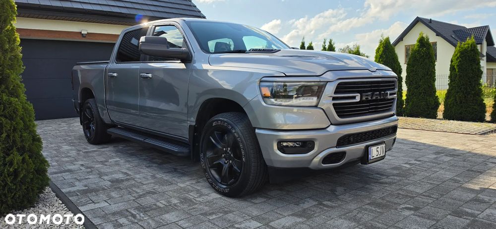 Dodge RAM - 32