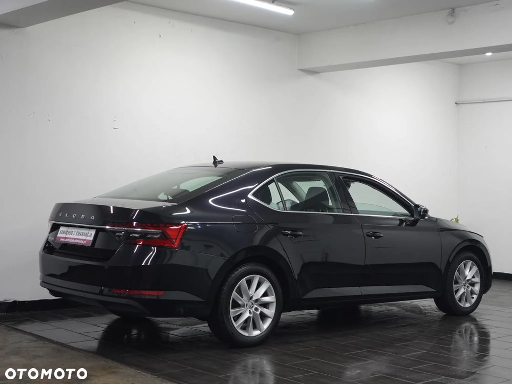 Skoda Superb 1.5 TSI ACT Ambition - 8
