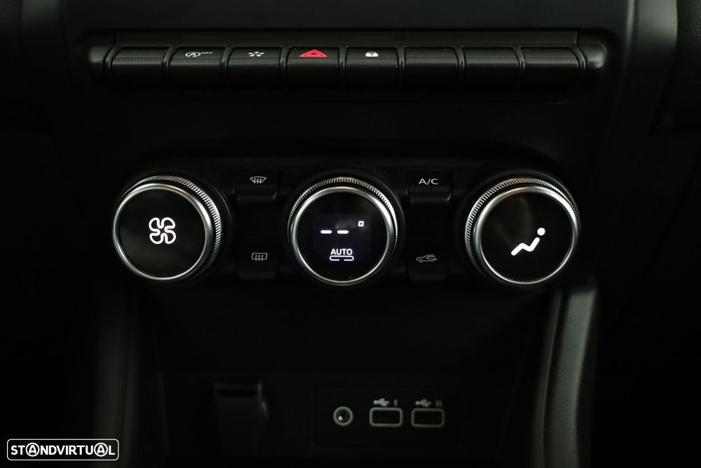 Renault Captur 1.0 TCe Techno Bi-Fuel - 13