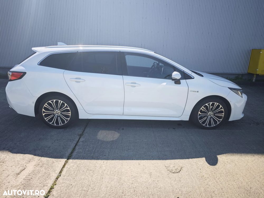 Toyota Corolla 1.8 HSD Exclusive interior Negru - 8