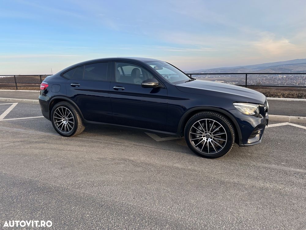 Mercedes-Benz GLC Coupe 250 4Matic 9G-TRONIC AMG Line - 3