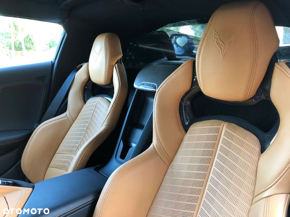 Chevrolet Corvette Stingray 2LT 6.2 V8 Automatik - 15