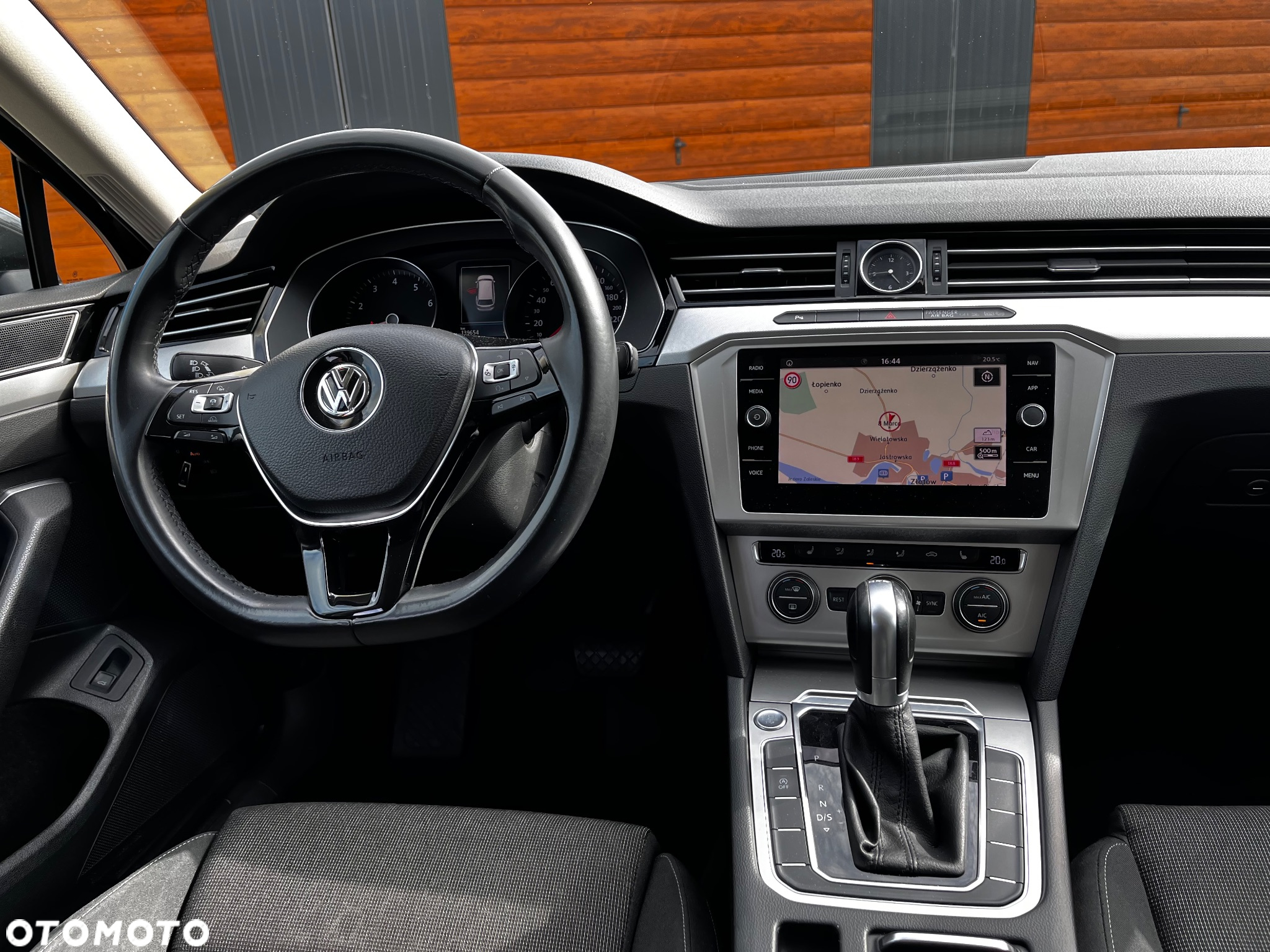 Volkswagen Passat 1.8 TSI BMT Comfortline DSG - 27