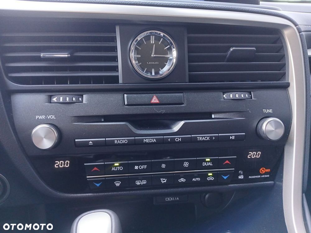 Lexus RX - 19