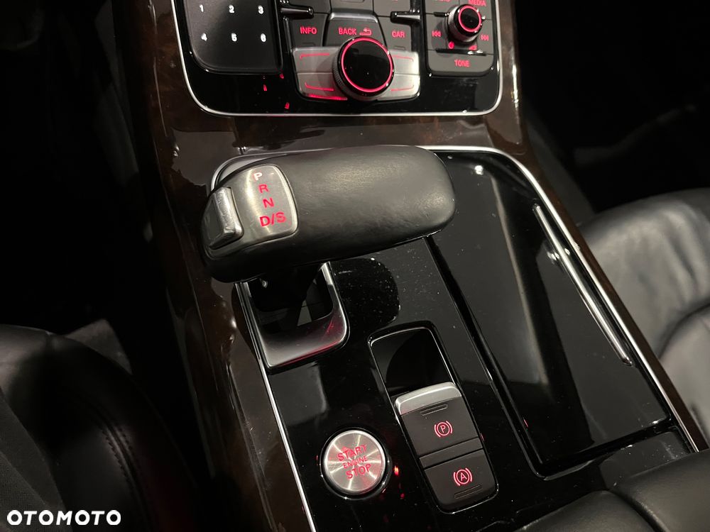 Audi A8 3.0 TDI DPF quattro tiptronic - 29