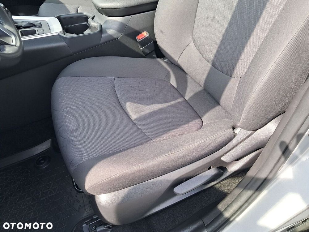 Toyota RAV4 - 11