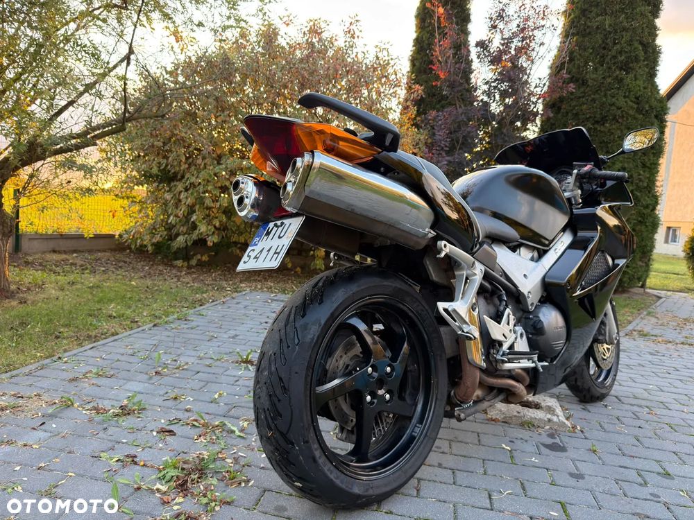 Honda VFR - 18