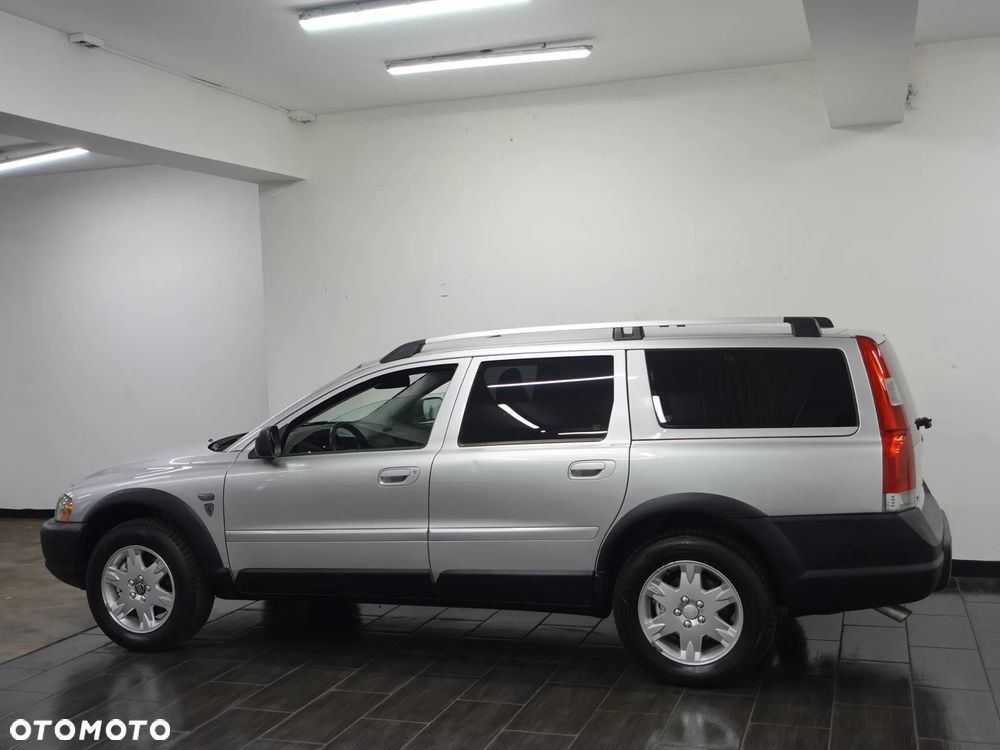 Volvo XC 70 D5 AWD Momentum - 6