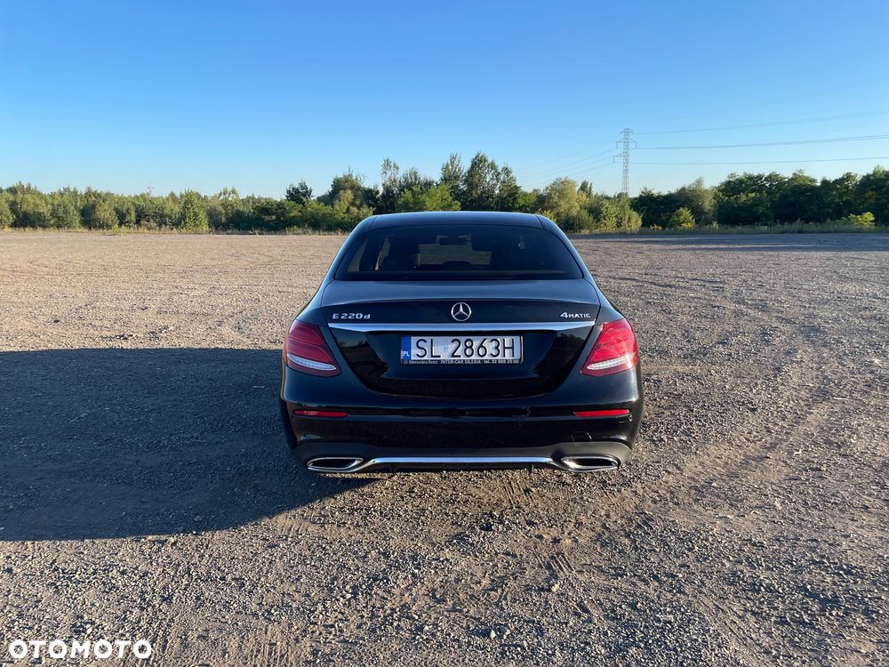 Mercedes-Benz Klasa E 220 d 4-Matic 9G-TRONIC - 4