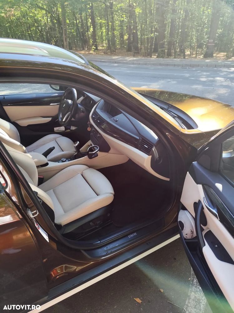 BMW X1 xDrive20d - 9