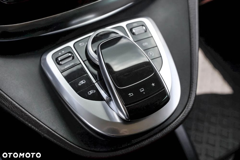 Mercedes-Benz Klasa V 250 (BlueTEC) d Avantgarde 7G-Tronic (ekstra d³) - 26