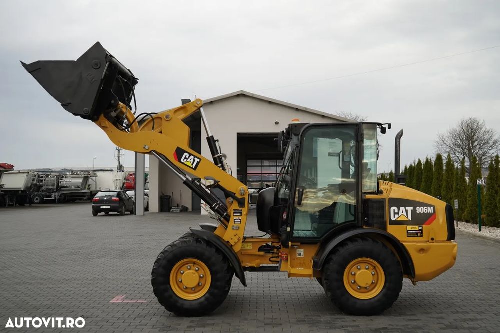 Cat 906M / ÎNCĂRCĂTOR PE ROȚI / 2019 / CUPĂ CU FALCI / - 3