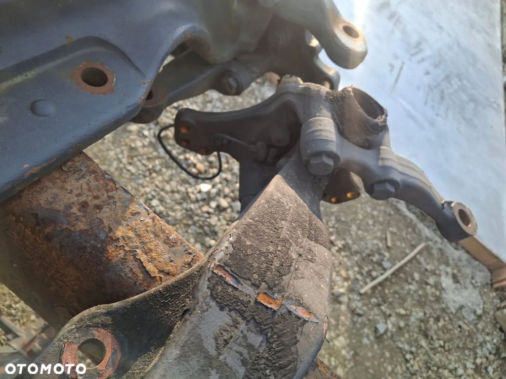 BELKA OŚ PRZEDNIA ZWROTNICE RENAULT MIDLUM DXI RENAULT GAMA D 17.5 - 8