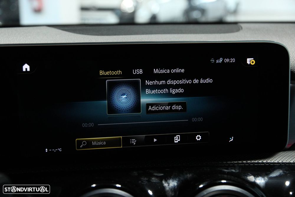 Mercedes-Benz A 35 AMG 4Matic Speedshift DCT 7G - 26