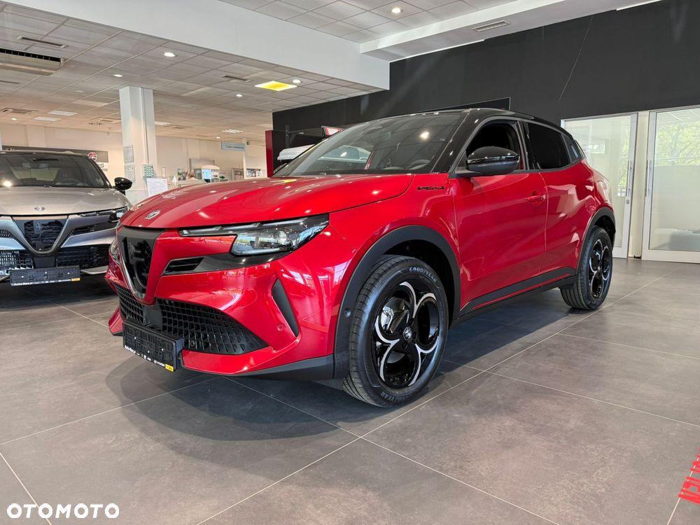 Alfa Romeo Junior 1.2 mHEV Ibrida Speciale eDCT - 1