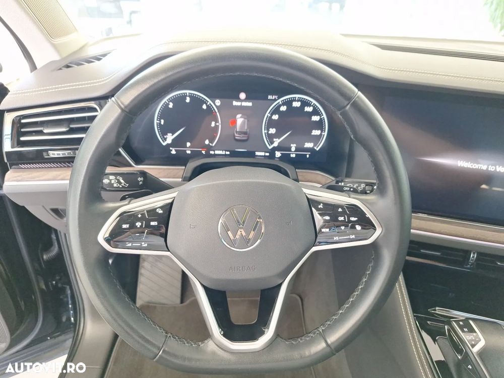 Volkswagen Touareg V6 TDI 4MOTION Elegance - 9