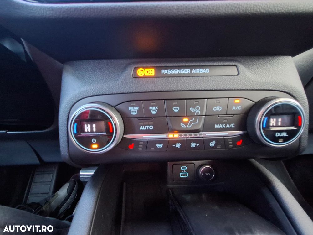 Ford Kuga 2.0 EcoBlue A8 AWD ST Line - 36