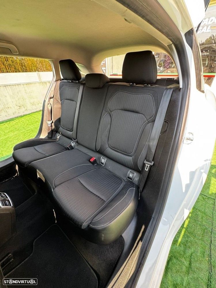 Renault Mégane Sport Tourer 1.5 Blue dCi Zen - 17