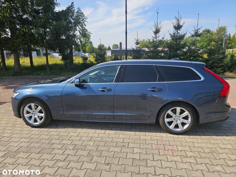 Volvo V90 D4 Momentum - 8