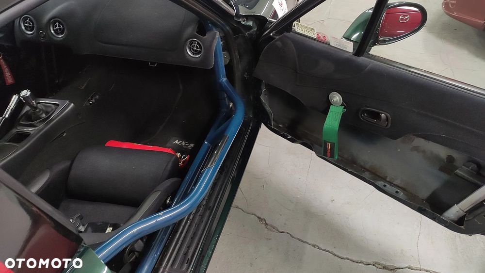 Mazda MX-5 1.9i 16V - 21