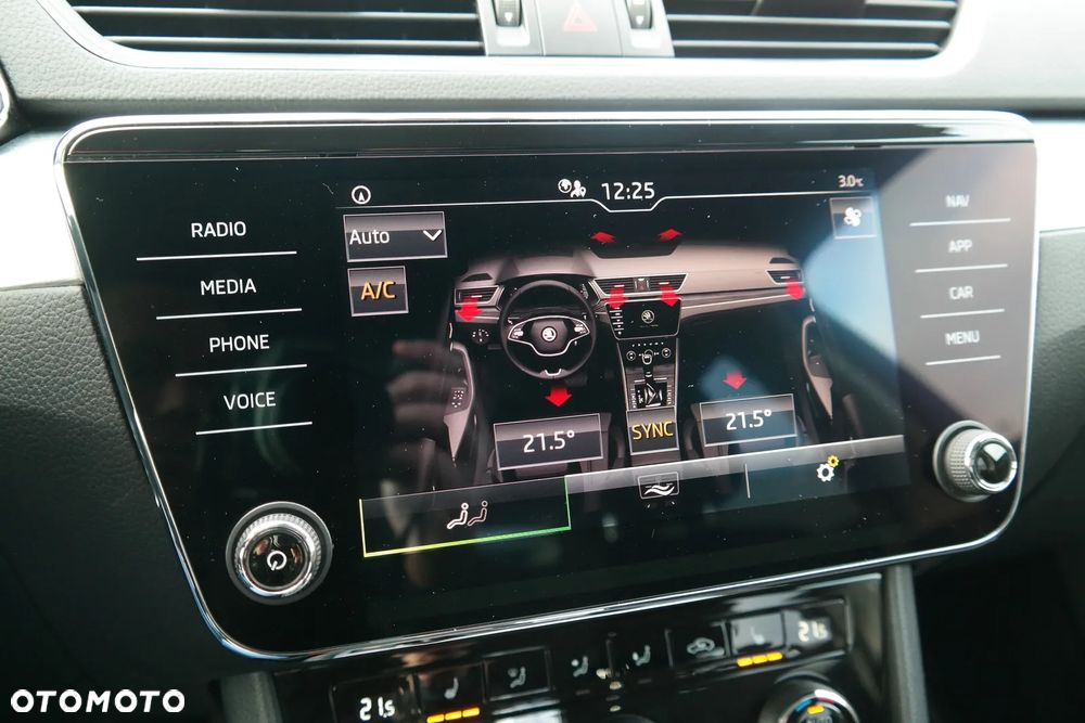 Skoda Superb 2.0 TSI Ambition DSG - 26