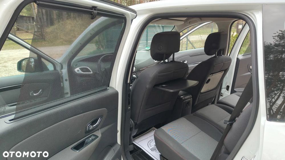 Renault Scenic - 13