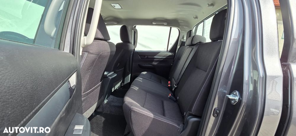Toyota Hilux 2.4D 150CP 4x4 Double Cab AT Comfort - 13
