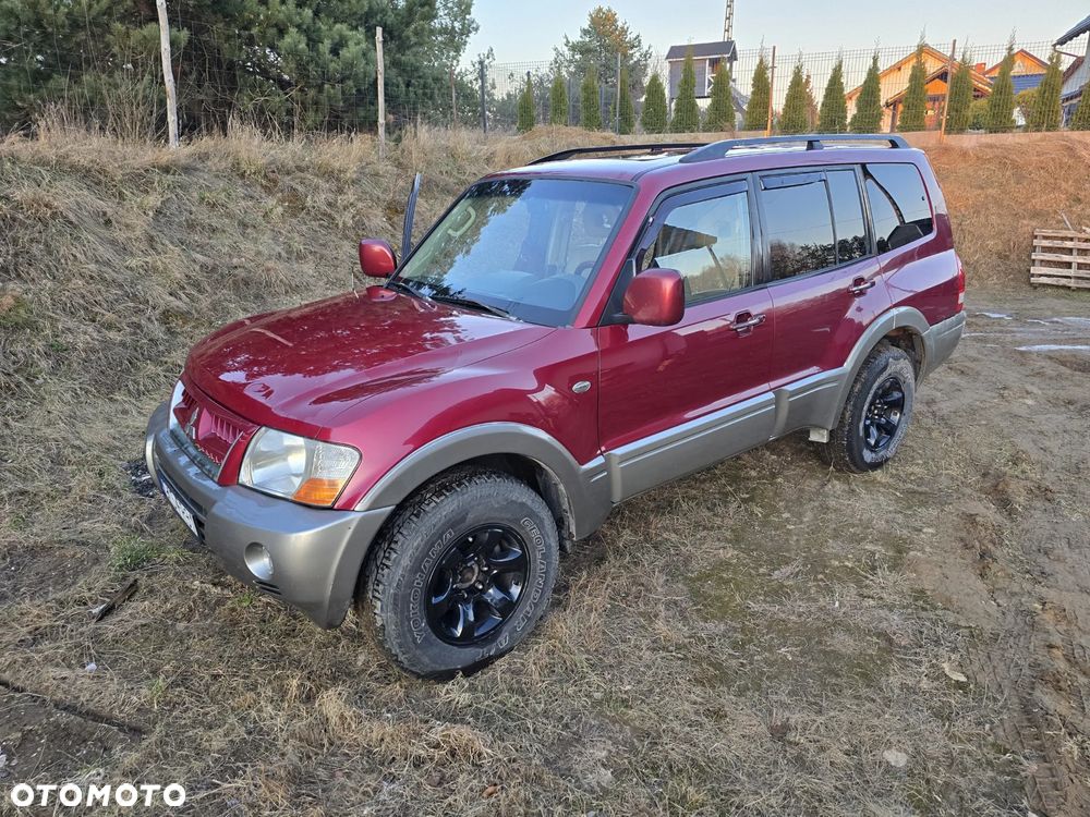 Mitsubishi Montero - 3