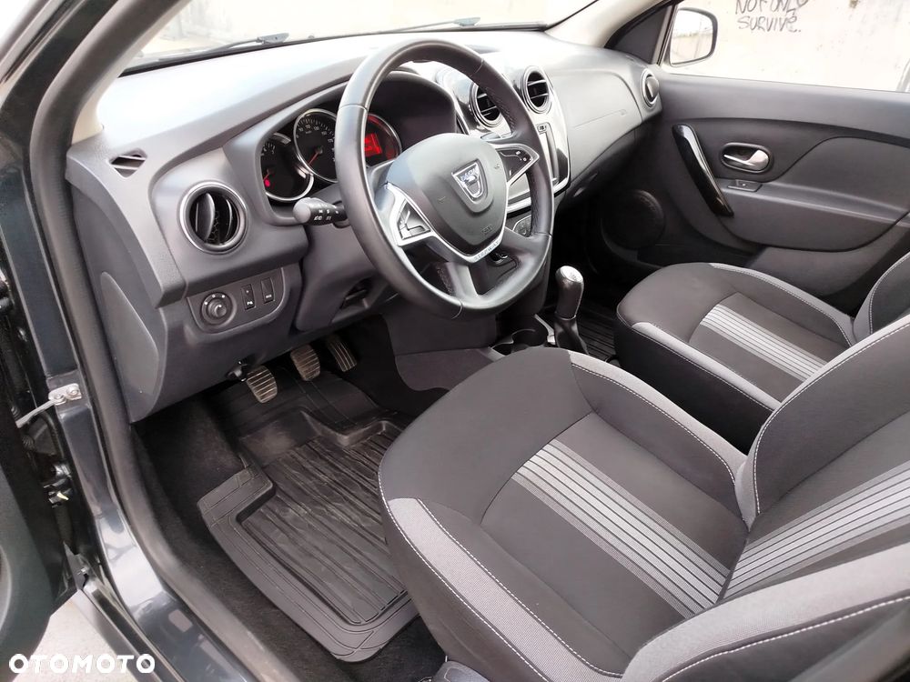 Dacia Sandero Stepway TCe 90 (S&S) Celebration - 11