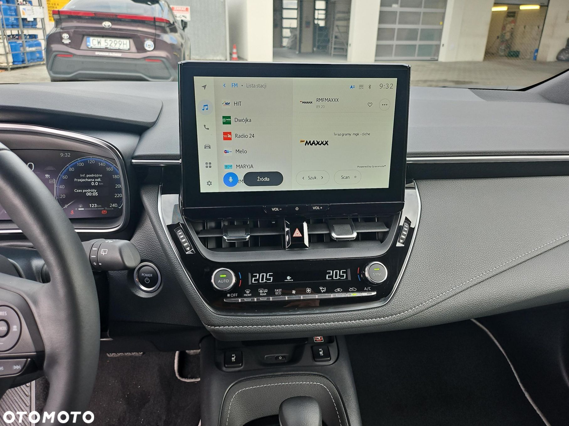 Toyota Corolla 1.8 Hybrid Style - 21