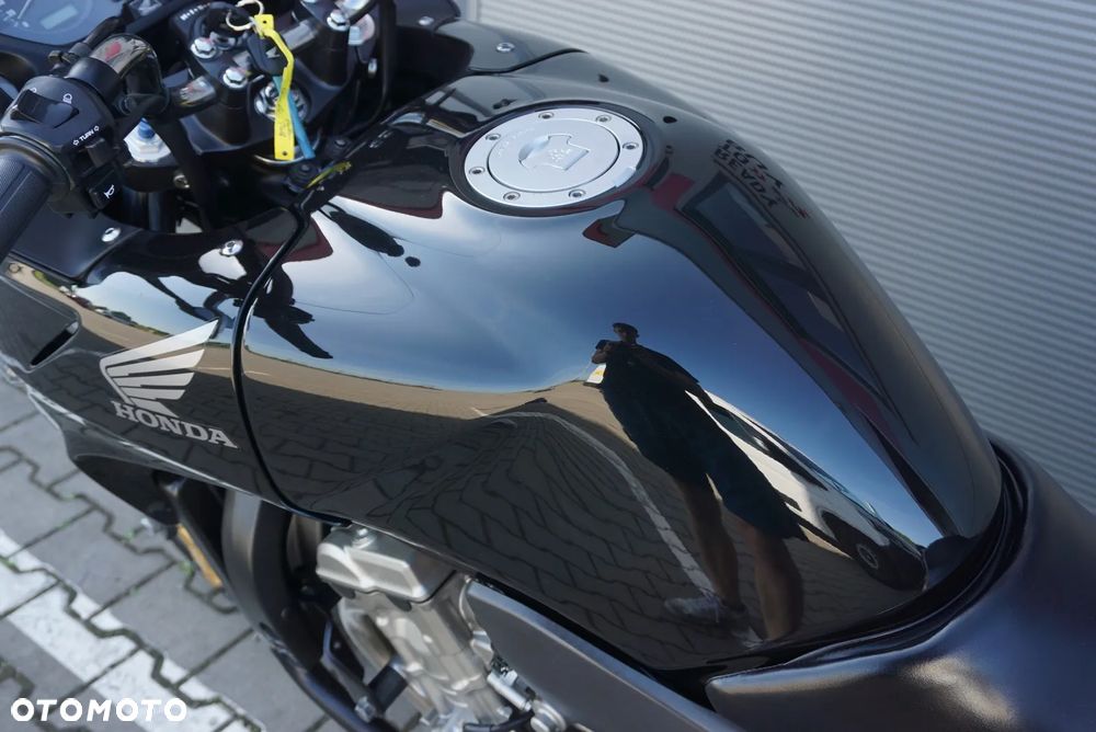Honda CBF - 14