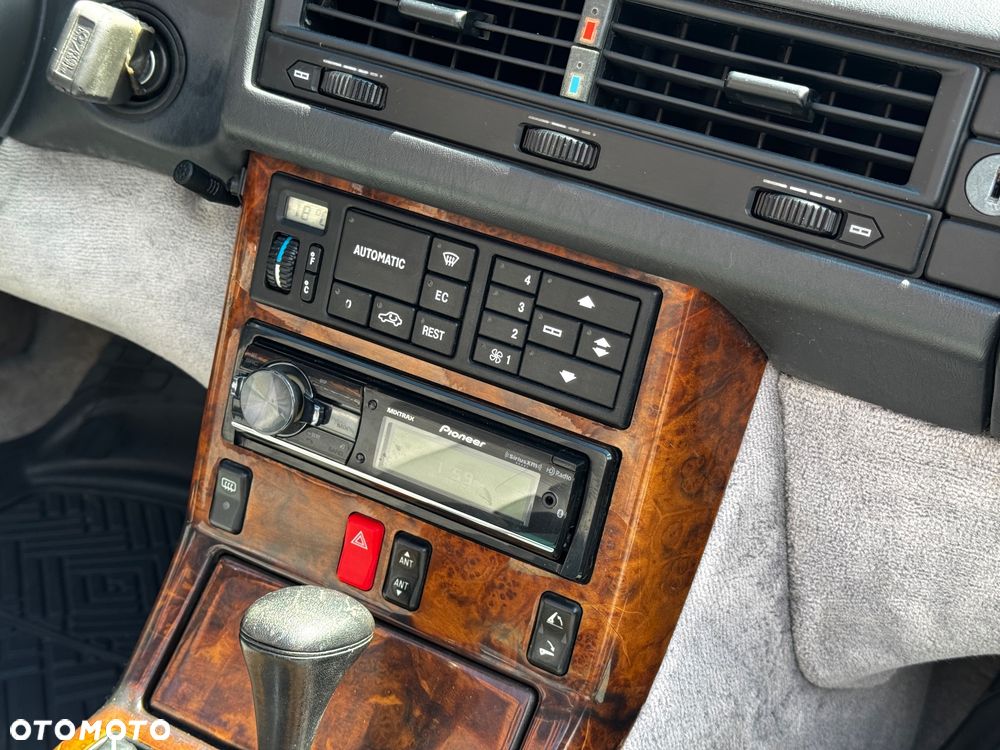 Mercedes-Benz SL - 11