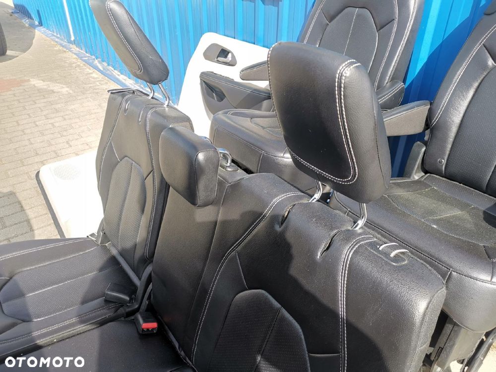 CHRYSLER PACIFICA II LIFT KOMPLET FOTELI BOCZKI 7 OSÓB - 11