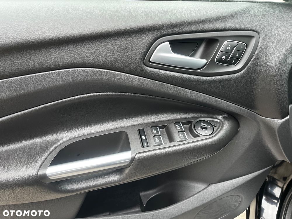 Ford Kuga 2.0 TDCi FWD Titanium Plus - 15