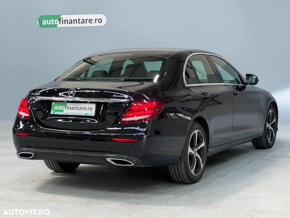 Mercedes-Benz E 200 MHEV 4MATIC Aut. - 5