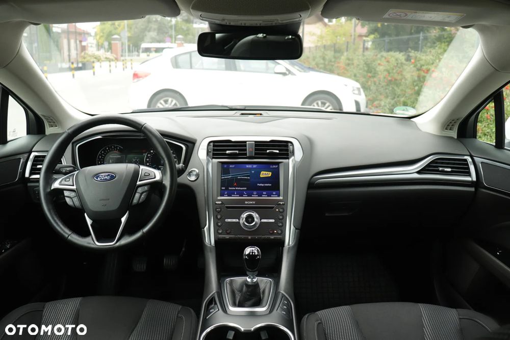 Ford Mondeo 2.0 EcoBlue Titanium - 26