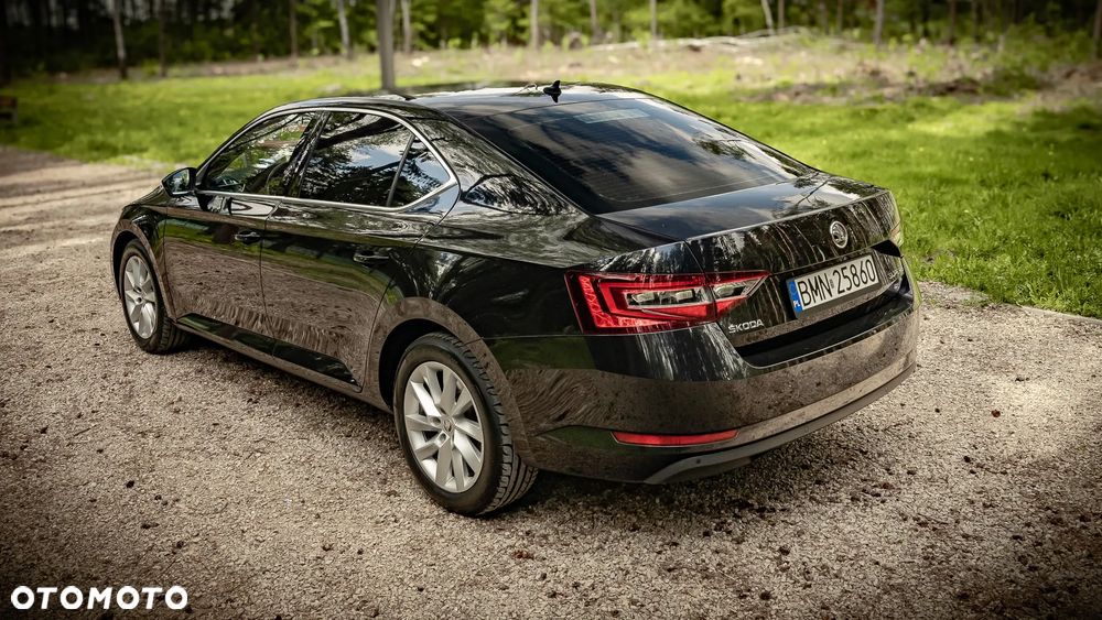 Skoda Superb 2.0 TDI 4x4 Ambition DSG - 6