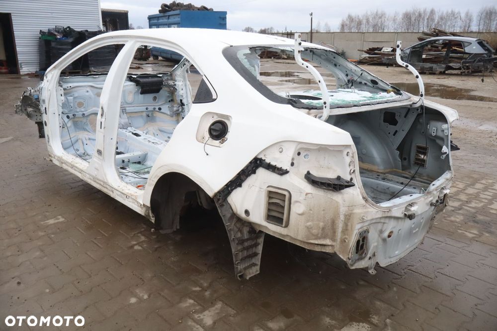 ĆWIARTKA PRAWY PRZÓD PODŁUŻNICA TOYOTA COROLLA E21 040 - 7