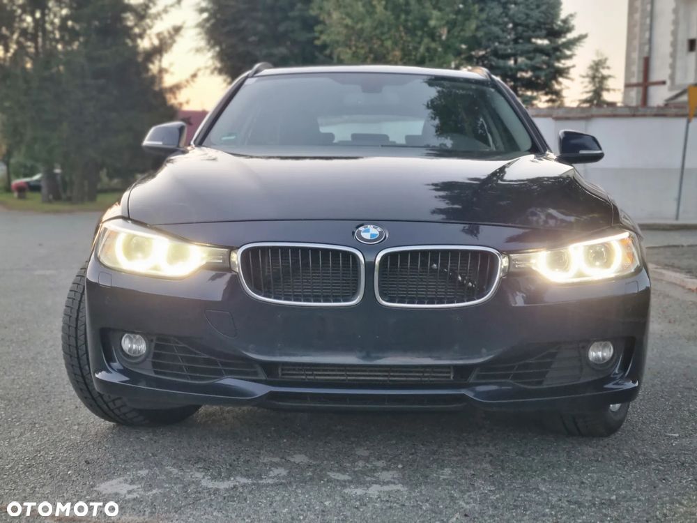 BMW Seria 3 335d Touring xDrive Edition M Sport Shadow - 3