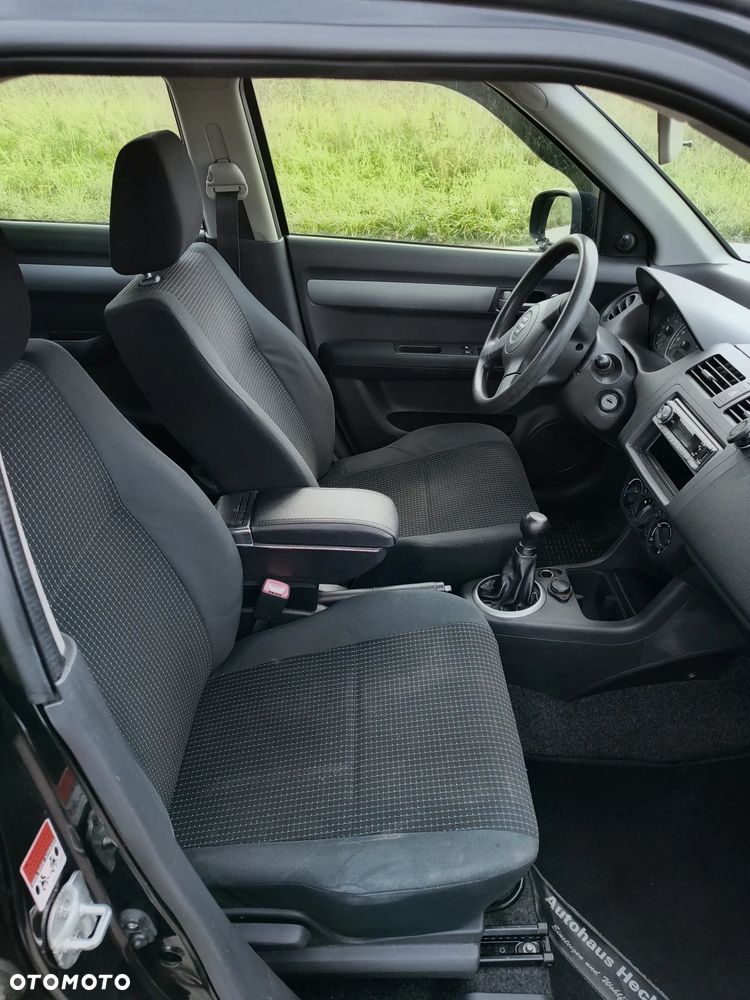 Suzuki Swift 1.3 JB Edition - 9