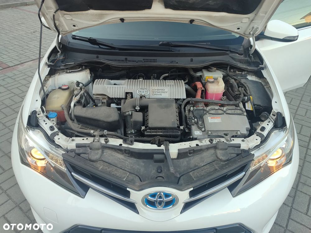 Toyota Auris 1.8 HSD Luna - 26