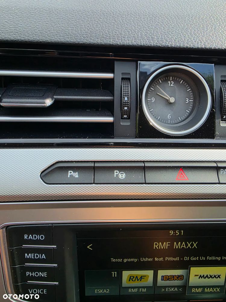 Volkswagen Passat 2.0 TDI SCR DSG Comfortline - 20