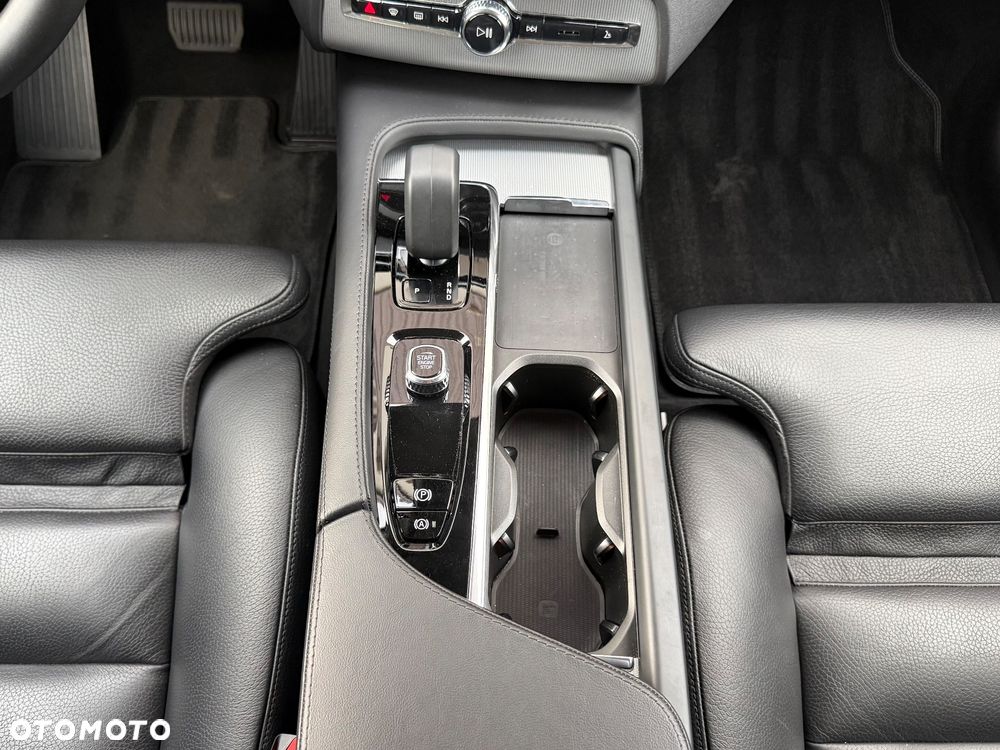 Volvo XC 90 B5 D AWD Plus Bright 7os - 25