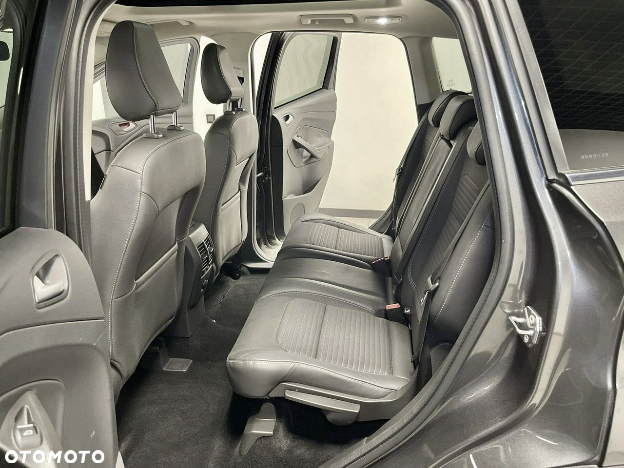 Ford Kuga 2.0 TDCi 4x4 Individual - 32