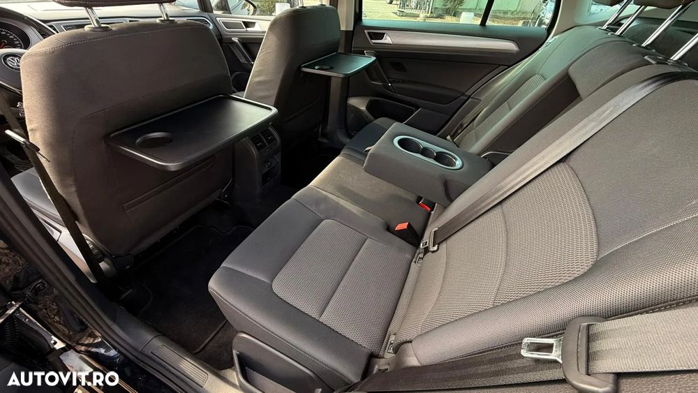 Volkswagen Golf 1.6 TDI BlueMotion Technology Comfortline - 14