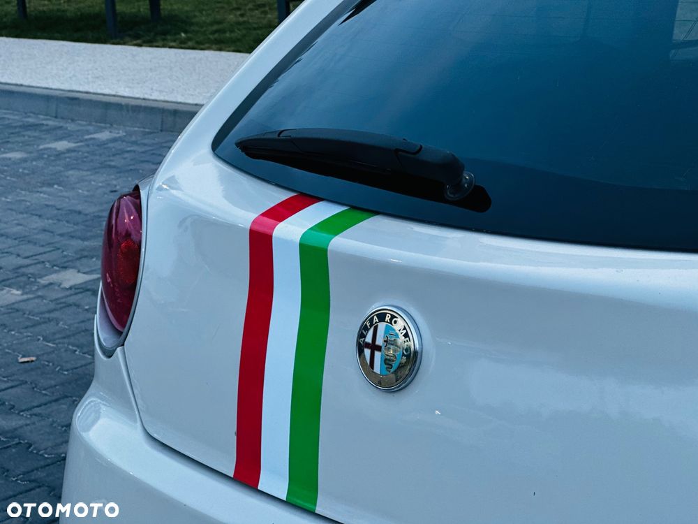 Alfa Romeo Mito 1.4 Distinctive EU6 - 12