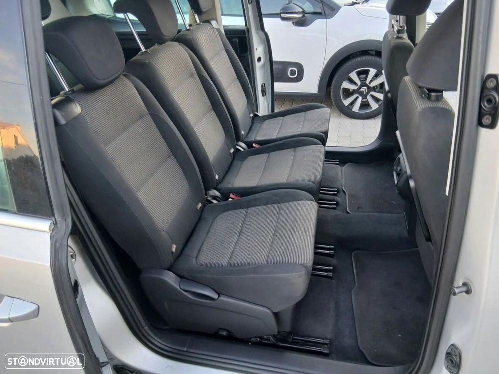 VW Sharan - 13