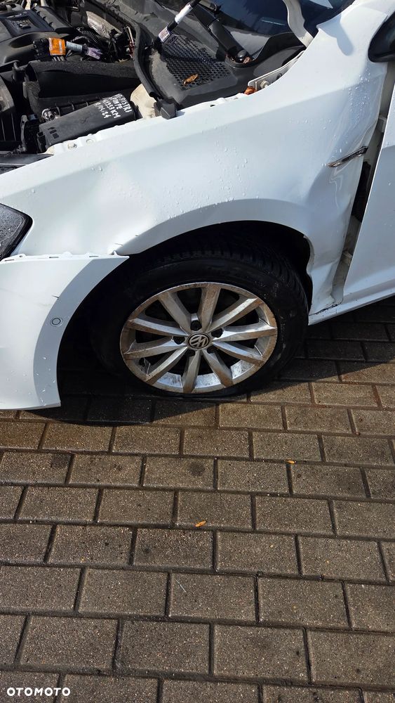 Volkswagen Passat 2.0 TDI SCR (BlueMotion Tech) 4Motion D Highline - 12